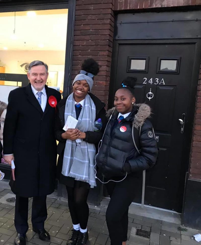 Barry and local school children 